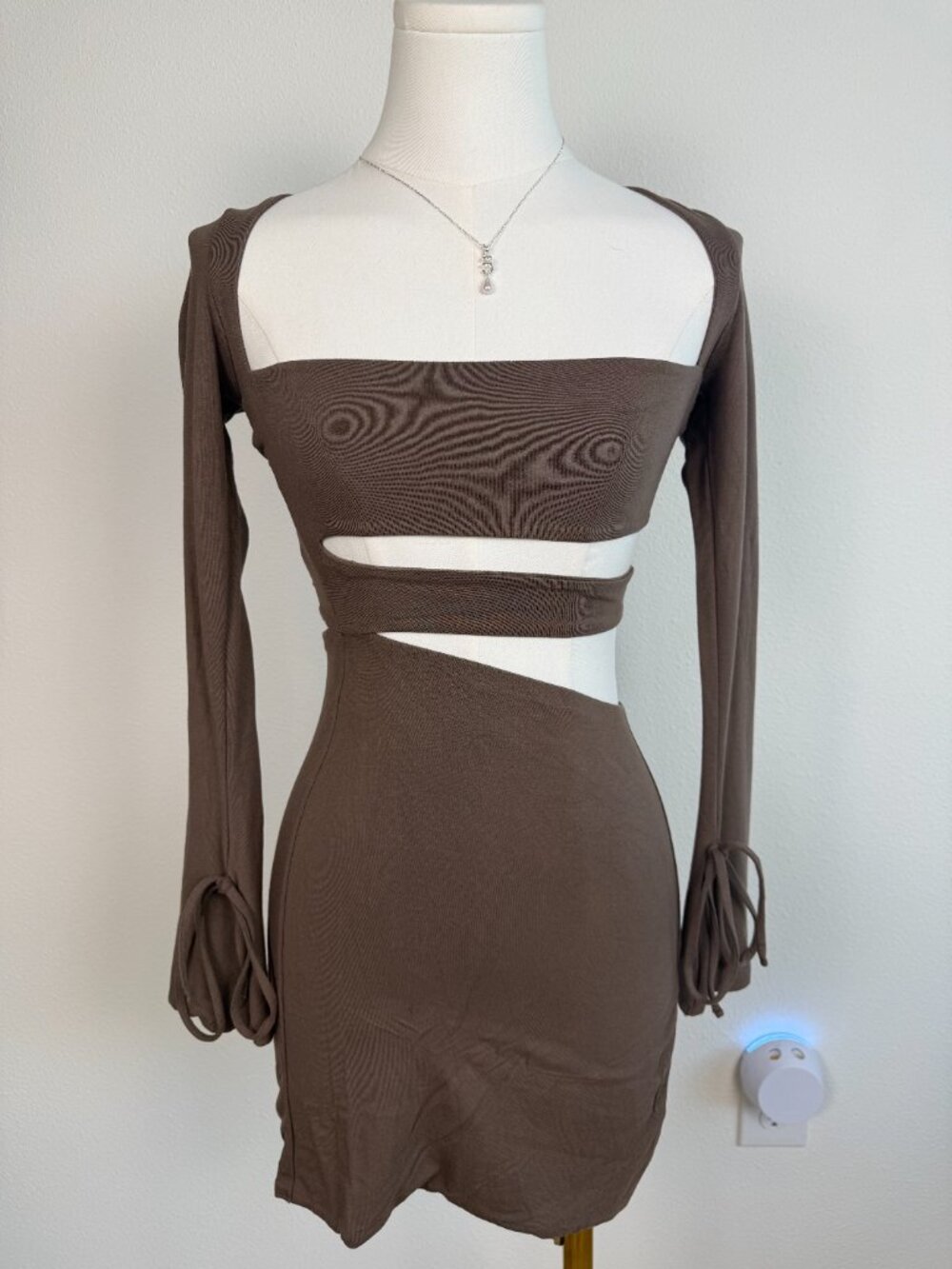 Oh Polly Brown Cutout Long Sleeve Bodycon Mini Dress Tie Cuff US 0